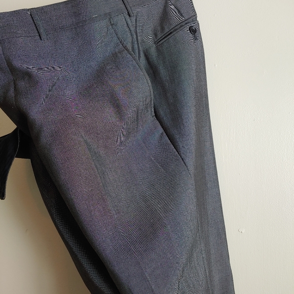 Suit and pant - Picture 6 of 6